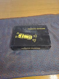 kit sensori di parcheggio nuovi.