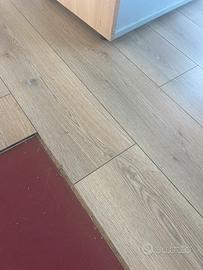 Pavimento laminato da 8mm come nuovo da smontare