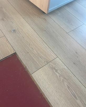Pavimento laminato da 8mm come nuovo da smontare