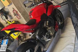 Ducati Streetfighter v4 2025