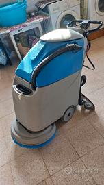 Lavasciuga pavimenti