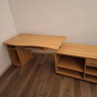 Scrivania angolare in legno