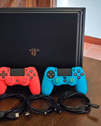 PS4 Pro 1TB + 2 DualShock 4 + accessori