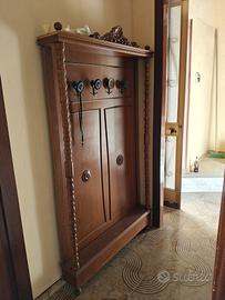 Mobili e lampadari vintage 