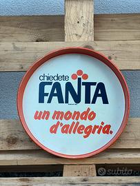 Vassoio Vintage Fanta 1980 – "Un Mondo d'Allegria"