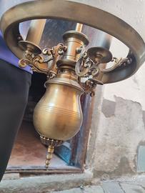 Grande lampadario vintage - ottone e vetro