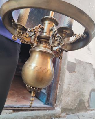 Grande lampadario vintage - ottone e vetro