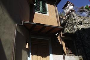 Casa in un tranquillo paese