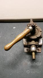 Pompa manuale per liquidi