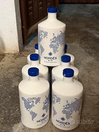 Gin Nordes (bottiglia vuota)