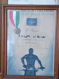 Cimeli militari attestato più medaglia