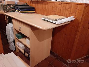 Mobile Zanotta in legno chiaro - olmo