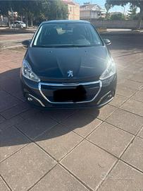 Peugeot 208 PureTech 82 5 porte Allure