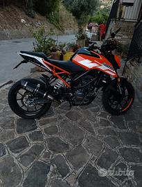 KTM Duke 125