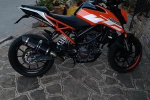 KTM Duke 125
