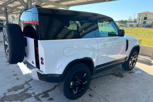 Land Rover Defender 90 SE 3000 v6 200 cv