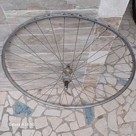 cerchio posteriore corsa vintage 