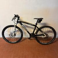 Mountain Bike Scott Scale carbonio