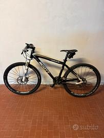Mountain Bike Scott Scale carbonio