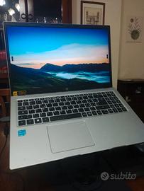 Acer Aspire 3 15.6 Full HD 16GB RAM SSD+HDD 750 GB
