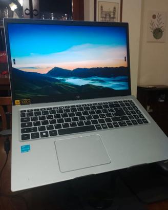 Acer Aspire 3 15.6 Full HD 16GB RAM SSD+HDD 750 GB