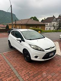 Ford fiesta 2010 GPL