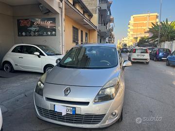 Renault Scenic X-Mod 1.9 dCi 7 posti