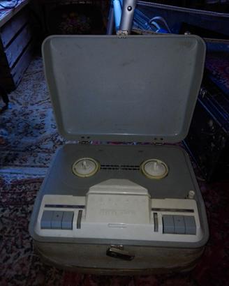 Magnetofono Grundig TK14