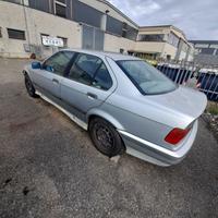 BMW SERIE 3 E36 Berlina