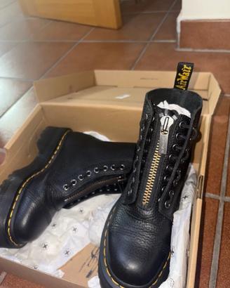 Stivali Dr. Martens in pelle pieno fiore EU40