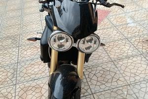 moto triumph street triple del 2008