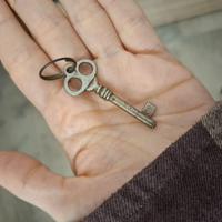 Pianoforte verticale in radica