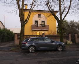AMPIA CASA SINGOLA