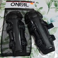 PROTEZIONI MOTO UTILISSIMO PER CHI FA SCUOLA GUIDA