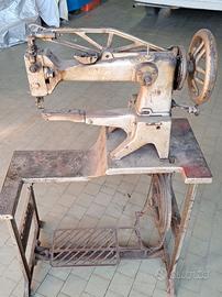 Macchina cucire industriale vintage Necchi 650-100
