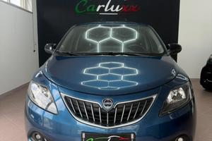 Lancia Ypsilon 1.0 Hybrid