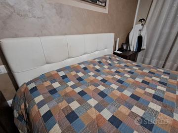 Letto matrimoniale contenitore in ecopelle