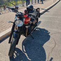 triumph street twin 900 cc