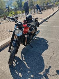triumph street twin 900 cc