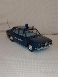 Marhesini Alfetta carabinieri a batteria vintage