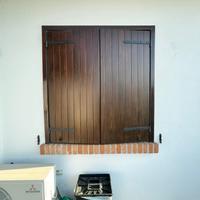 Serramenti in legno con scuri