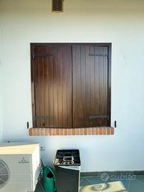 Serramenti in legno con scuri