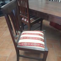 Tavolo rustico con sedie