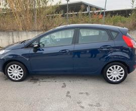 FORD Fiesta 6ª serie - 2015