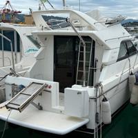 Uniesse Giant 28 + 2x150HP Volvo Penta