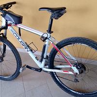 Bici MTB marca lee Cougan