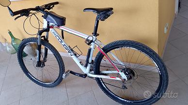 Bici MTB marca lee Cougan