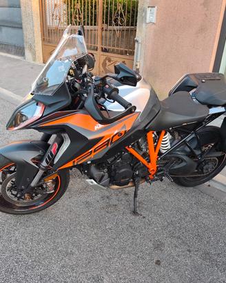 ktm 1290 superduke gt 