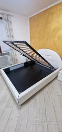 letto pelle bianca con contenitore e led