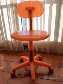 Sedia scrivania stanza per ragazzi 